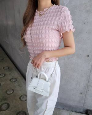 990円ってホント？！【GU】感動コスパ♡ 1枚あれば決まる「半袖トップス」