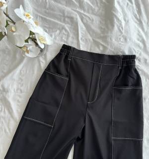 大人に似合うパンツ、発見！【Re:EDIT】ステッチ入りが可愛い♡「ストレートパンツ」