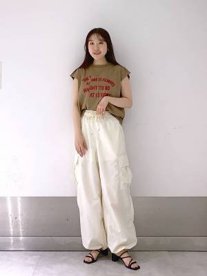 《着るだけで一気におしゃ見え！》くしゃっとデザインが今っぽ♡【ドロストアイテム】