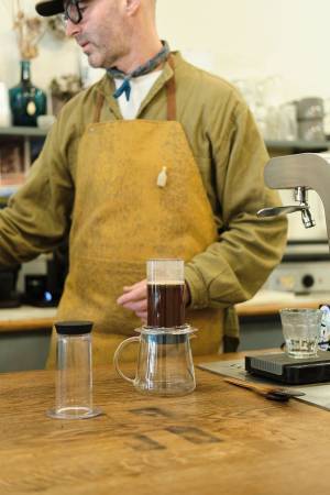 カフェとともにパリを知る-フクロウのロゴが目印。　Télescope Café編