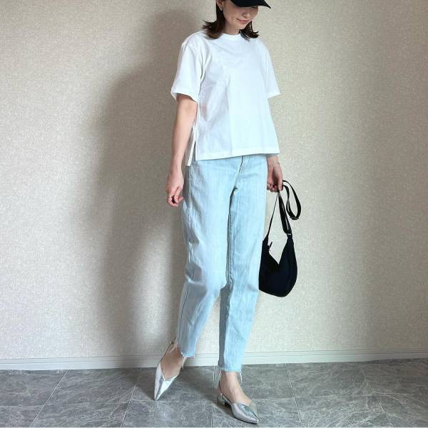 《何枚あっても困らない！》【ユニクロ】定番なのに王道可愛い♡「クルーネックT」