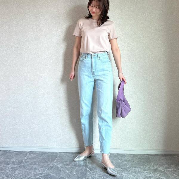 《何枚あっても困らない！》【ユニクロ】定番なのに王道可愛い♡「クルーネックT」