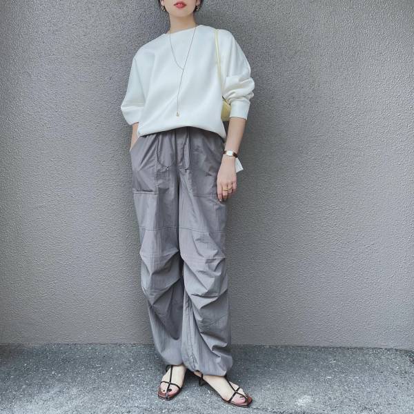 今すぐに真似させて！（涙）【GU】の“パンツ”を使った「大人きれいめコーデ」って？