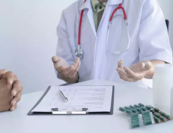 医師「服脱いで」私「え…」だが次の瞬間⇒「手術…？」医師から”思いもしない一言”が…！？