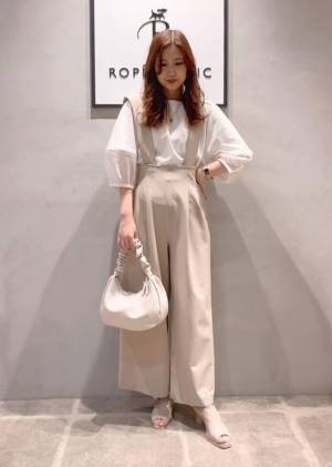 春夏こそ映える♡【ROPÉ PICNIC】着回し力高めな「淡色トップス」