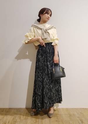 春夏こそ映える♡【ROPÉ PICNIC】着回し力高めな「淡色トップス」