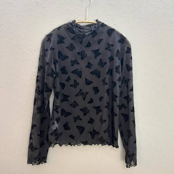 マニア『2色買いした』【しまむら】見かけたら即買い推奨！「高見えトップス」