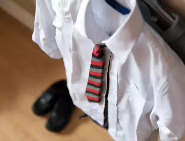 【娘の制服】を取りに行くと…店員「申し訳ございません！」引き渡し済みだった…！？⇒しかし半年後、店員の訪問で状況が急変！