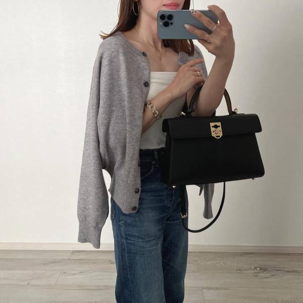 春夏の『インナーない問題』を解決！【ユニクロ】おしゃ見えも狙える♡「万能アイテム」