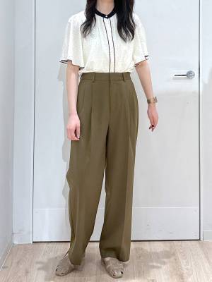 スッキリ見えも期待！【グローバルワーク】大人カジュアルな「カーキアイテム」に注目♡