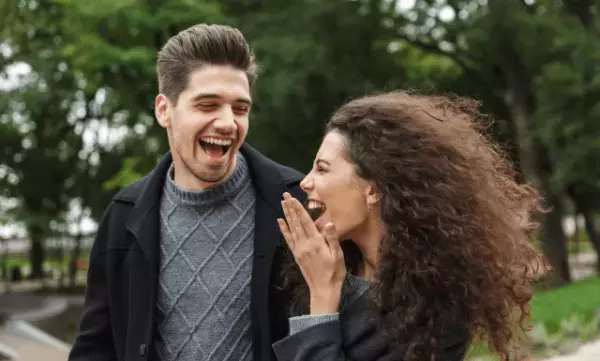 年上女性の魅力で年下男性を夢中にさせる方法