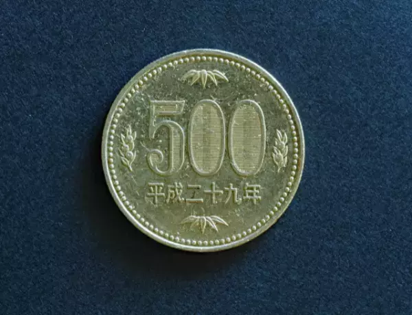 カレー屋で…『500円のカレー』を注文。店員「お会計3000円です」客「…は？」⇒店員の説明した“値段の理由”に衝撃！