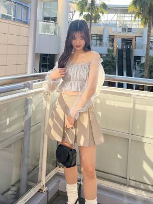 “デコルテ美人”が狙える♡ 今季マストで買いたい！【オフショルトップス】