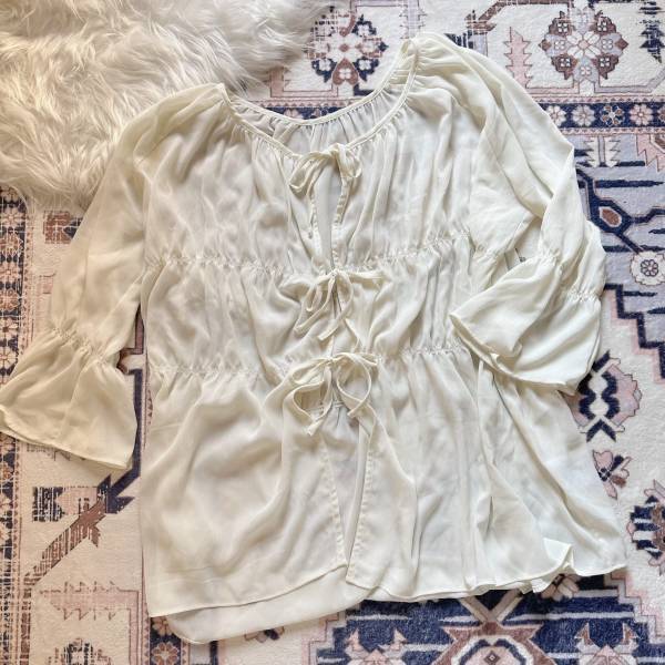 買ってよかった！【しまむら】着回し力抜群！「シャーリングブラウス」