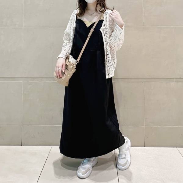 こう着まわせる！【しまむら】人気の「キャミワンピース」オススメコーデ術