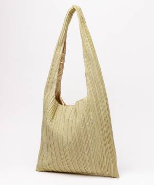 シーズンレスで活躍！ ワンポイントにしたい【プリーツバッグ】♡