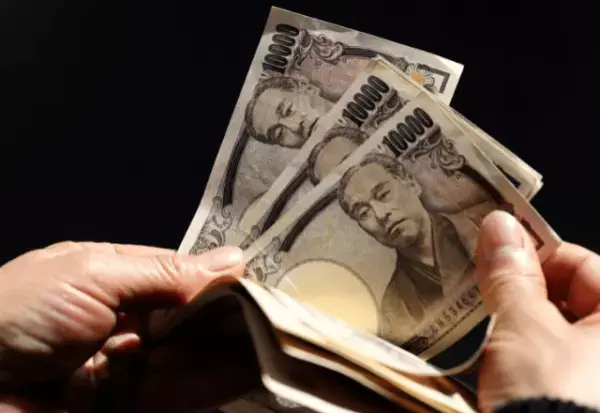 父の葬儀を『お布施20万円』で依頼すると…僧侶「20万円は…」⇒直後、僧侶が放った【耳を疑う言葉】に衝撃！？