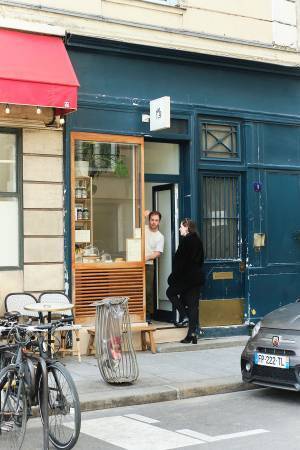 カフェとともにパリを知る-サン＝ルイ島にあるちいさなカフェ　Minicafé編