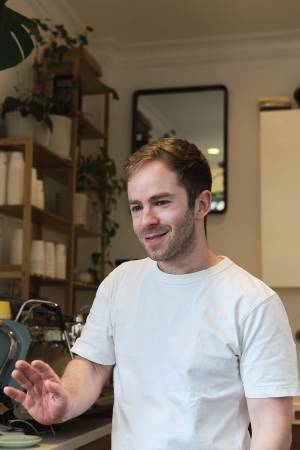 カフェとともにパリを知る-サン＝ルイ島にあるちいさなカフェ　Minicafé編