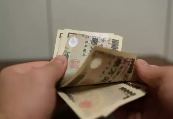 妻「”10万円”の寿司食べてくるね！」夫「ごめん…破産した」その後、離婚するも…⇒実は【夫の作戦通り】の離婚だった…！？