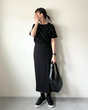 見つけたら即買いしたい！【ユニクロ】何に合わせてもサマになる♡「ナロースカート」