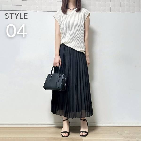 こりゃ、大活躍の予感♡【GU】上品な透け感が可愛い！「プリーツスカート」