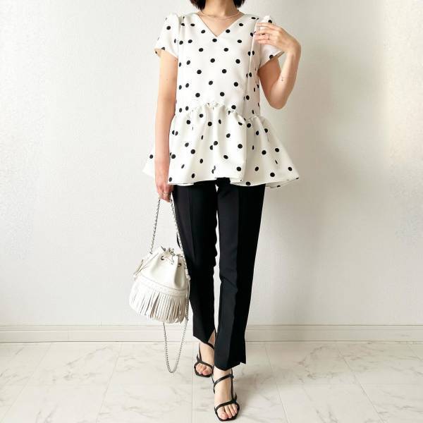やっぱり『ドット』が可愛い♡ コーデが一気に華やかになる！【ドット柄トップス】