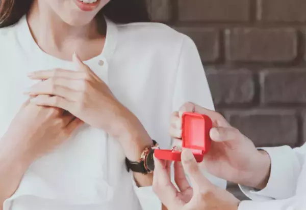 母「プロポーズされたの♡」父「そんな…」だが半年後⇒母から“SOS”！？父と娘の“予想外の返答”に…母「…」