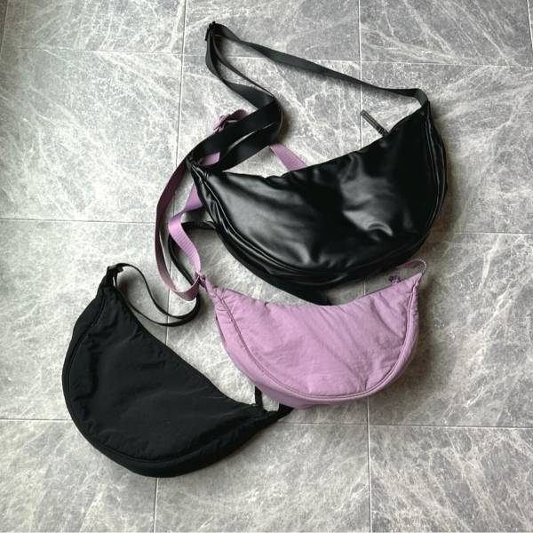 こんなに種類あったの！？【ユニクロ】どのスタイルにも合わせやすい♡「ラウンドバッグ」