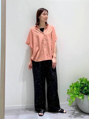 今すぐゲットしたい！【グローバルワーク】オシャ見えなのに機能性も◎「ポンチョシャツ」