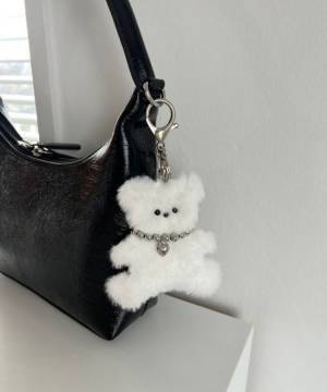 《流行りのスタイルが完成♡》【ぬいぐるみバッグチャーム】で今っぽ可愛いをゲット！