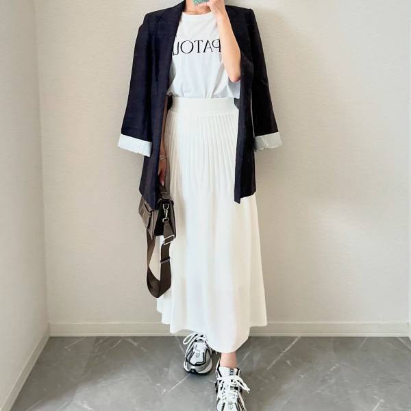 オシャレさんも『お気に入り』って！【GU】穿くだけで今っぽ♡「高見えスカート」