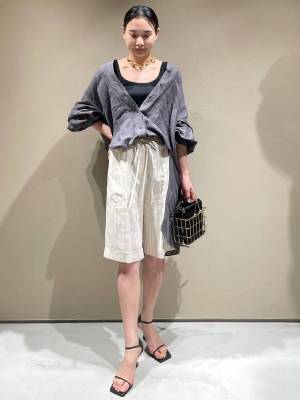 おしゃれ店員さんに学ぶ【大人の洗練コーデ】とは？