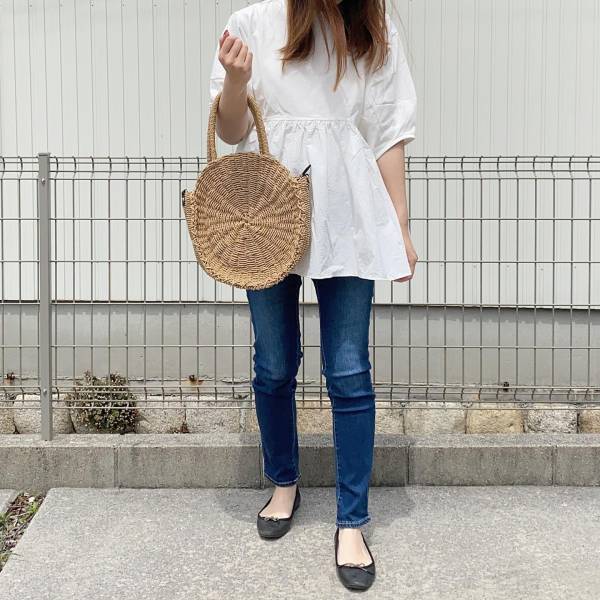 “夏の定番品”といえば【カゴバッグ】！ オシャレさんの「愛用品」をチェック♡