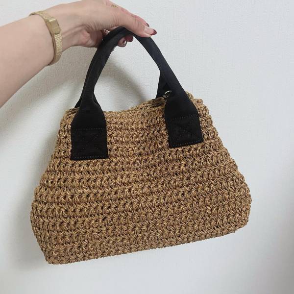 “夏の定番品”といえば【カゴバッグ】！ オシャレさんの「愛用品」をチェック♡