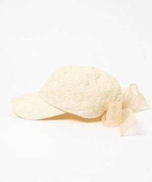 どこから見ても可愛い♡ 大人も取り入れやすい【リボンキャップ】って？