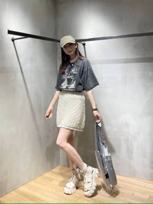 ＜1枚は持っておきたい！＞ 古着っぽ可愛い♡【ロックTシャツ】