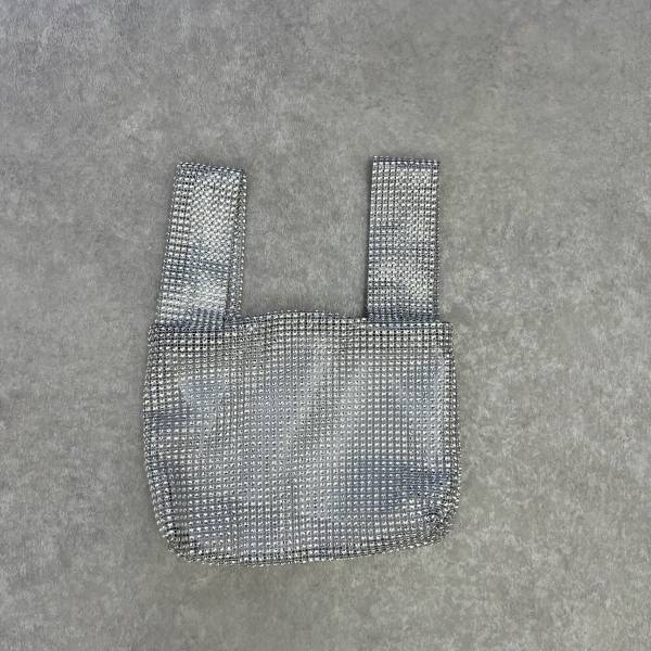 コーデのポイントに！【ZOZO】で買える「キラキラバッグ」が可愛い♡