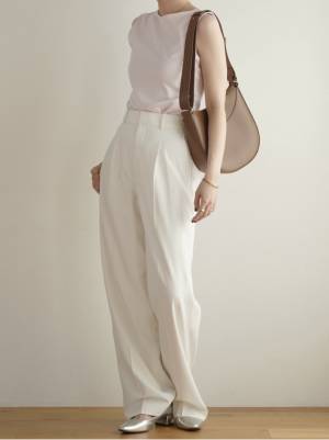 これ、買わなきゃ損です。【ユニクロ】夏の制服「ノースリーブT」