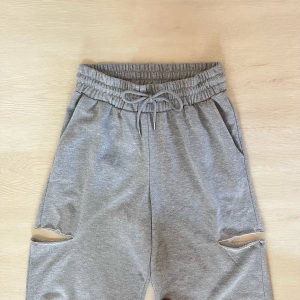 こんなのあったの？【しまむら】楽ちんおしゃれが叶う「カッティングパンツ」