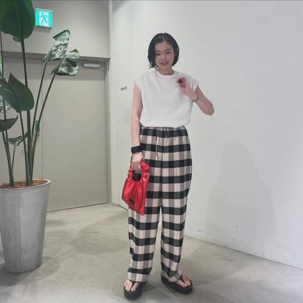 参考にしたい！【BEAUTY & YOUTH】オシャレ店員さんに学ぶ♡「洗練コーデ術」