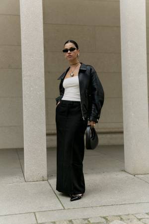 コンテンツクリエイター・ベラさんのシックでフェミニンなスタイル