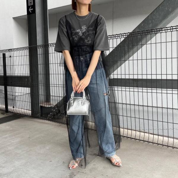 あえて“メンズっぽ”が可愛い♡【バンドT】で作る「最旬コーデ」って？