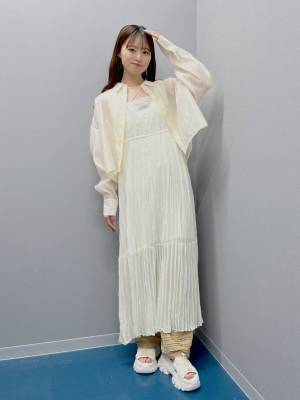 “アイボリー”で大人可愛く♡ デートや女子会にぴったり！【最旬ワントーンコーデ】