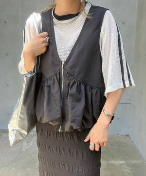 こりゃ、めっちゃ使える♡【しまむら】着回し力すごい！「ナイロンベスト」