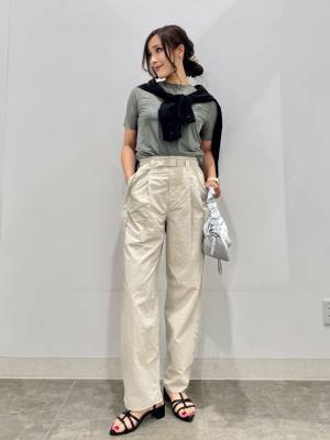 こりゃ、見逃せない！！【GU】大人上品な透け感がたまらん♡「シアートップス」