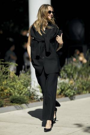 「ジレ × パンツ」のセットアップがあれば、着映えサマールックは簡単！【ストリートスナップ】