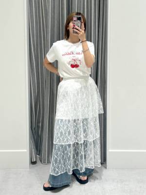 今季はあえて『甘め』が正解♡【FOREVER21】この夏取り入れたい！「レーススカート」