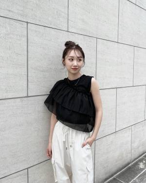 今季最強アイテム！ 夏デートで着たい♡【フリルトップス】