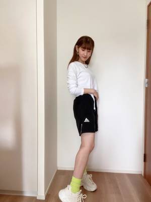 プチプラ嬉しい！【SHEIN】アイテムを使った「ブロークコアスタイル」